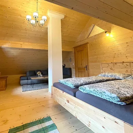 Siegel Almhuette * 제더하우스