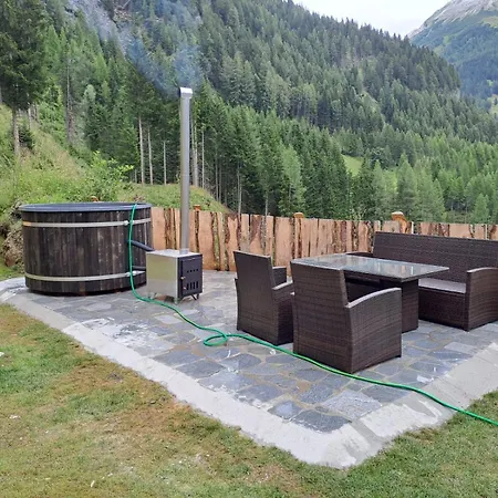 Siegel Almhuette * 제더하우스